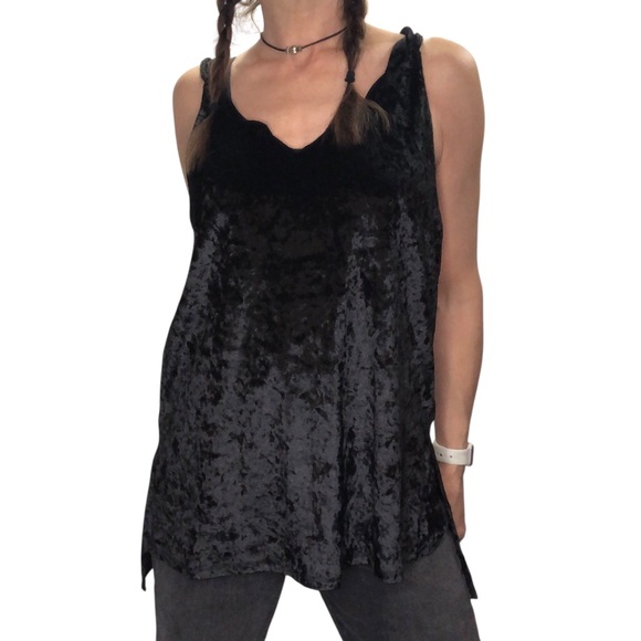 Umgee Whimsigoth Velvet Tunic Top Tank Sz S Black Loose Scalloped Neckline NWT - Picture 1 of 10